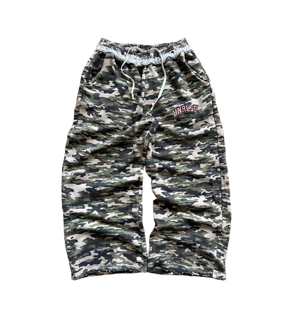 CAMO SWEATS