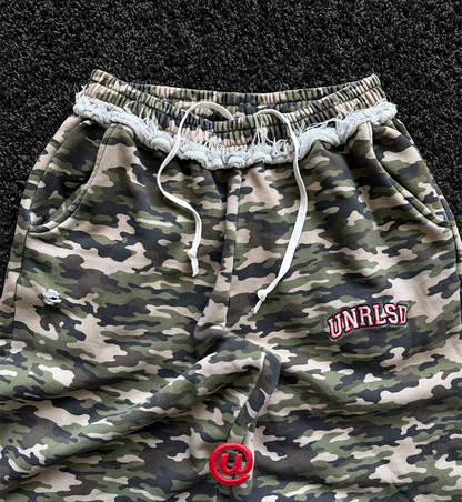 CAMO SWEATS